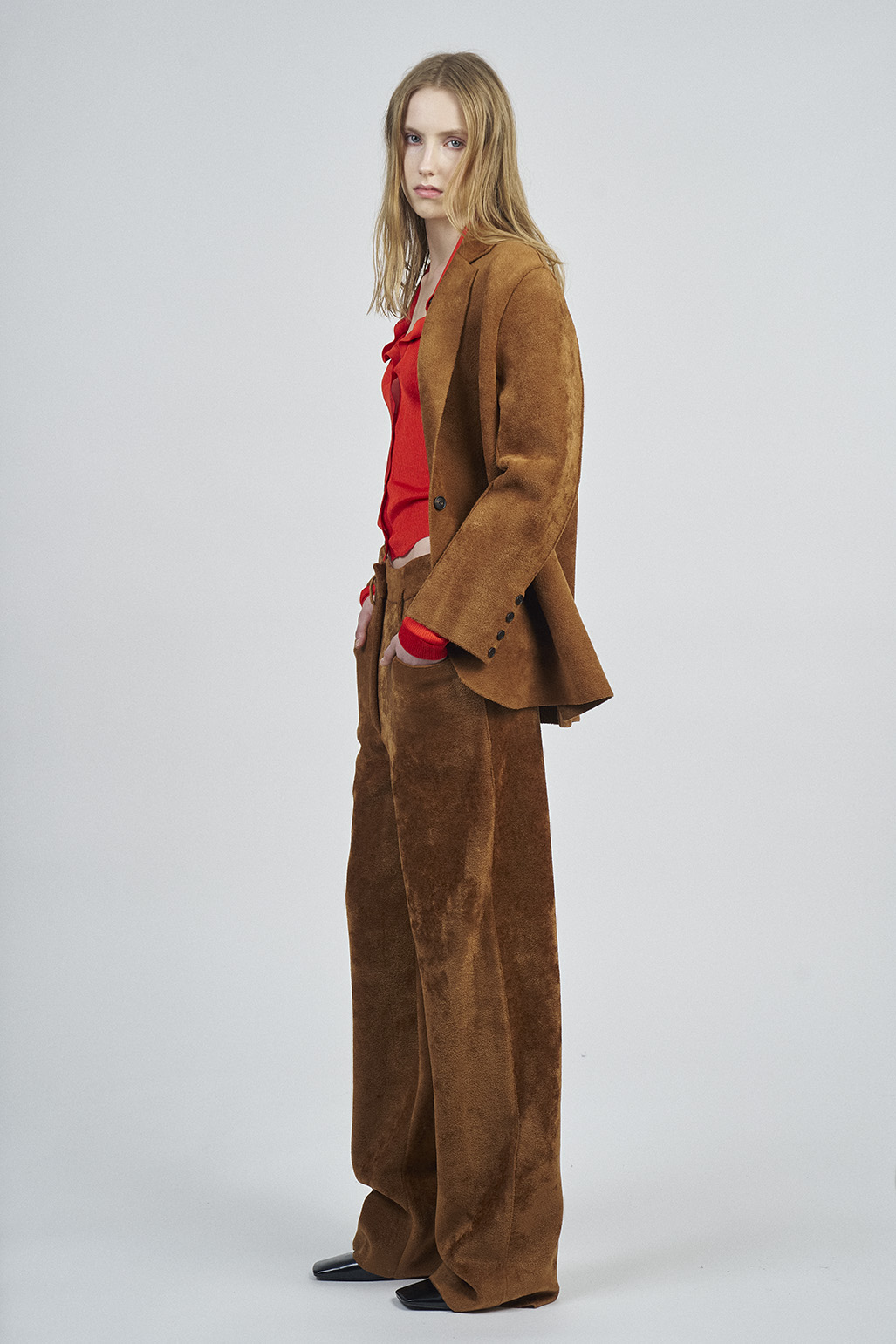 LOOK 15 - Image 4