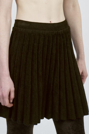 CHENILLE HIGH WAISTED PLEATED SKIRT